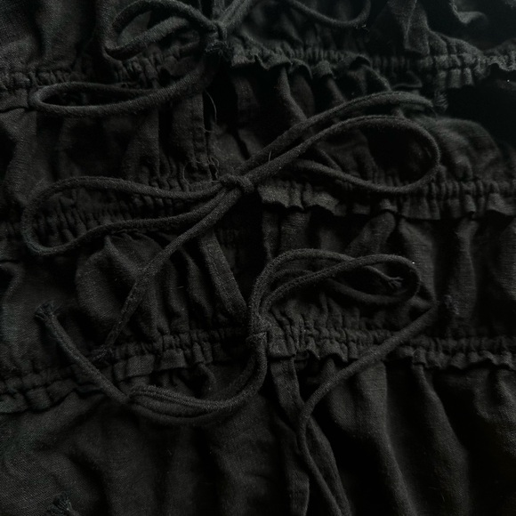 Black Ruffled Crop Top - Picture 3 of 5